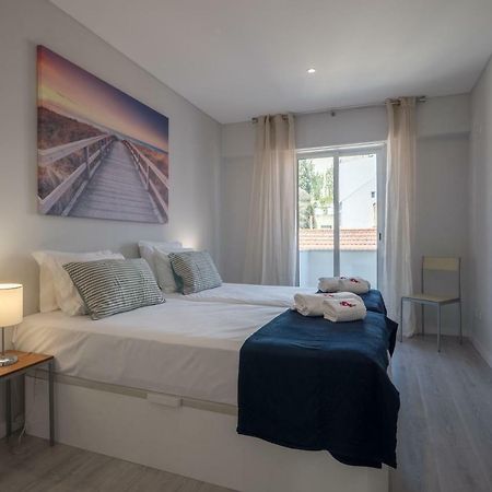 Rent4Rest Sao Bento Charming Apartment Lisbon Luaran gambar