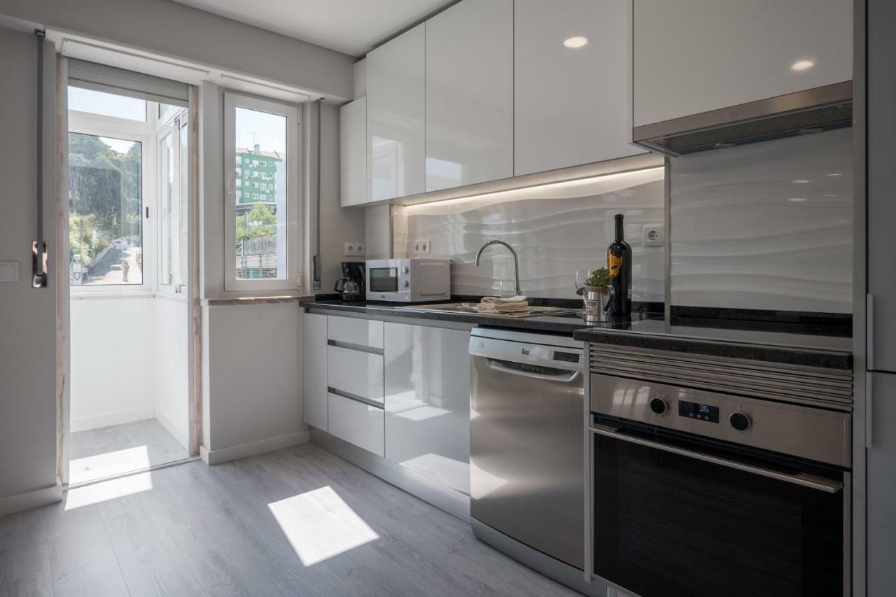 Rent4Rest Sao Bento Charming Apartment Lisbon Luaran gambar