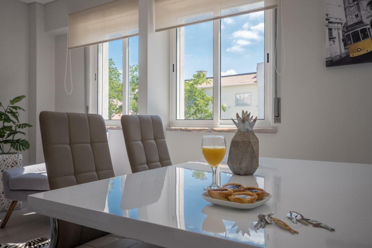 Rent4Rest Sao Bento Charming Apartment Lisbon Luaran gambar