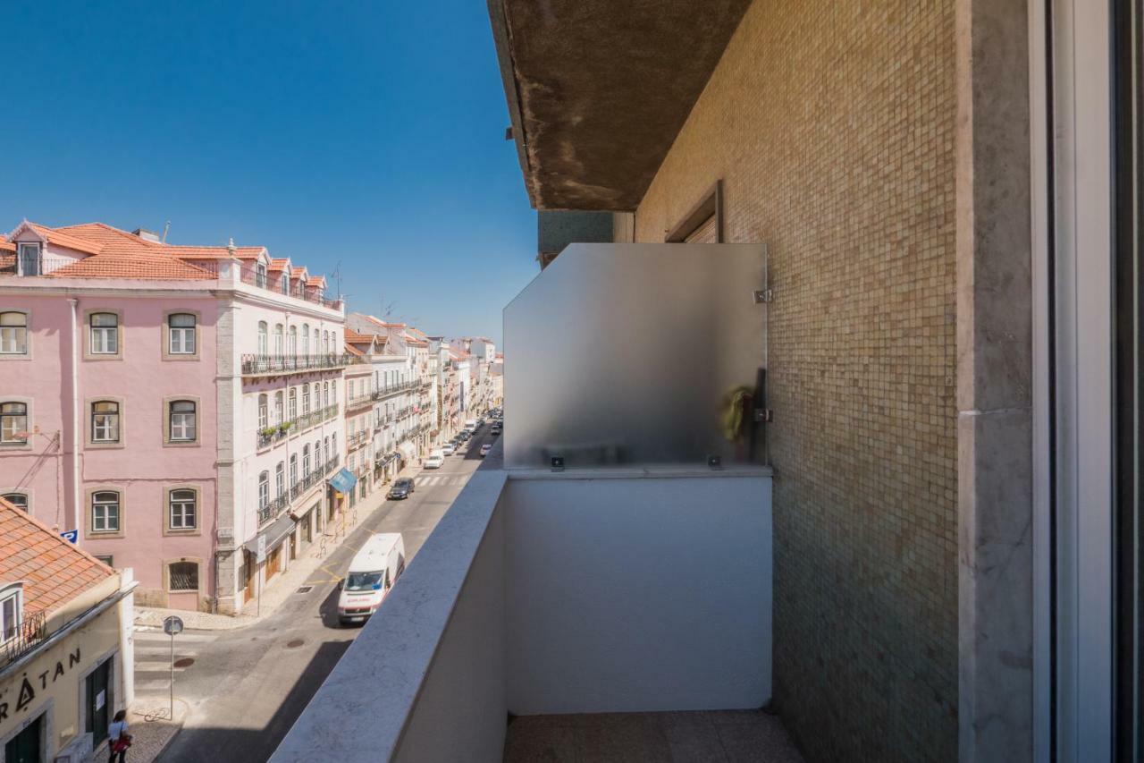 Rent4Rest Sao Bento Charming Apartment Lisbon Luaran gambar